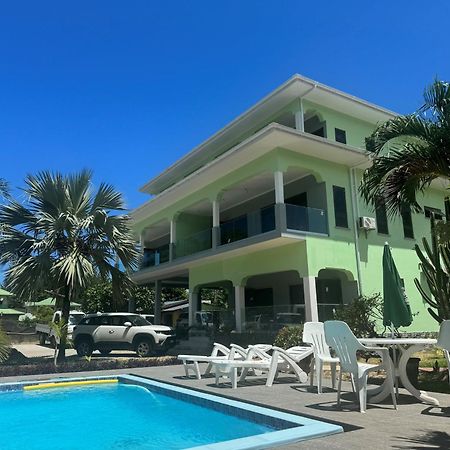 Green Palm Self Catering Anse aux Pins Bagian luar foto