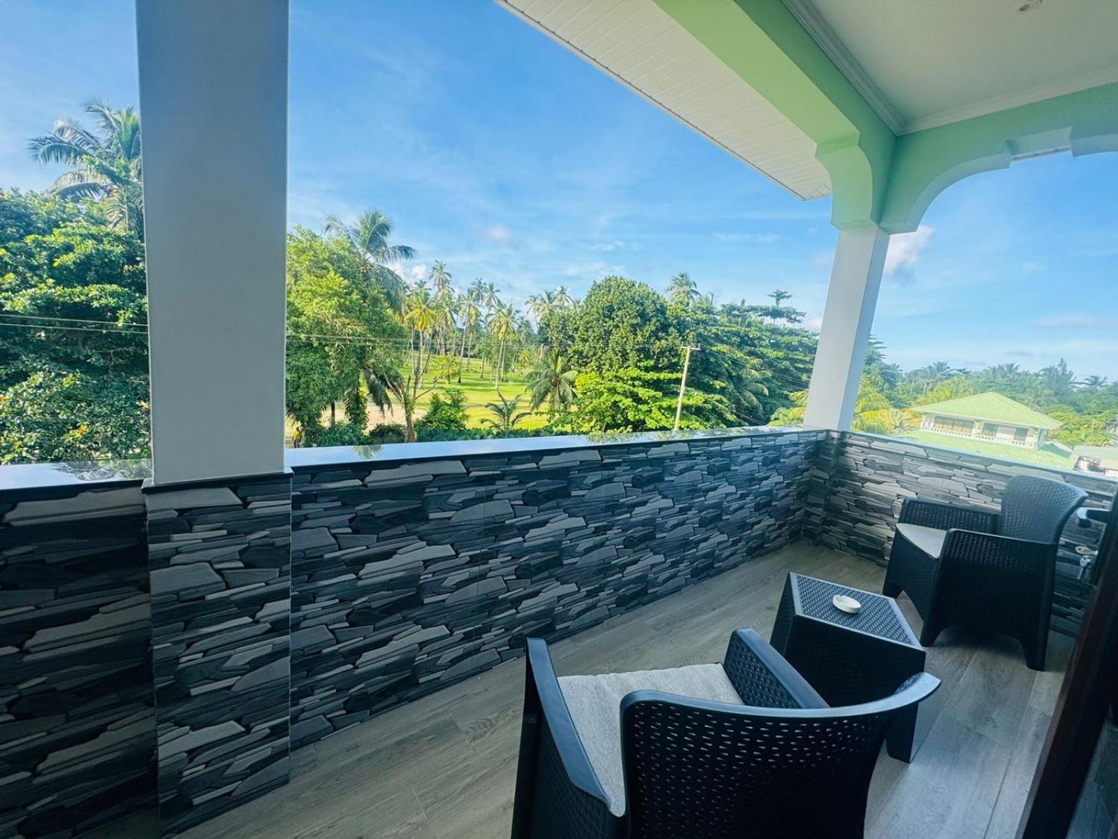 Green Palm Self Catering Anse aux Pins Bagian luar foto