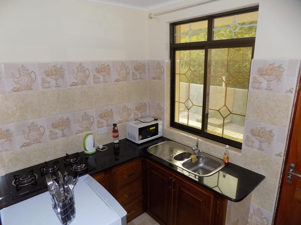 Green Palm Self Catering Anse aux Pins Bagian luar foto