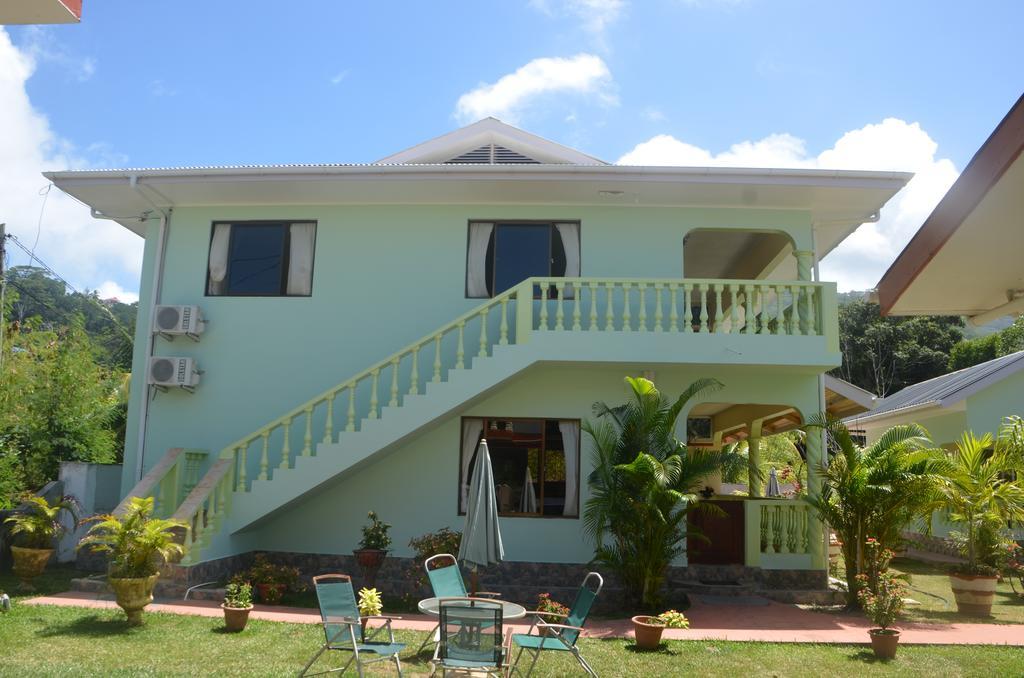 Green Palm Self Catering Anse aux Pins Bagian luar foto